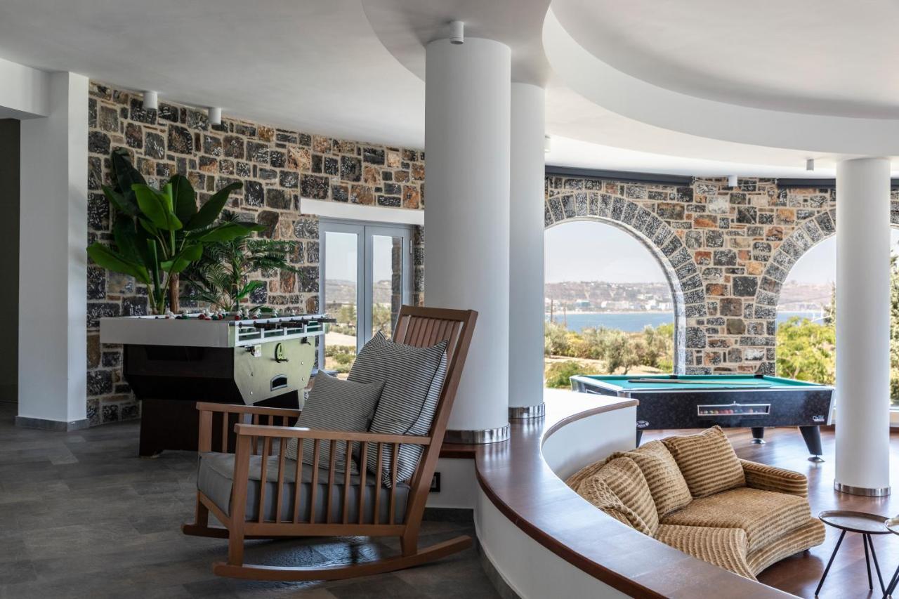 Pristine Seaview Villa , With 5-Star Resort Access Фалираки Екстериор снимка