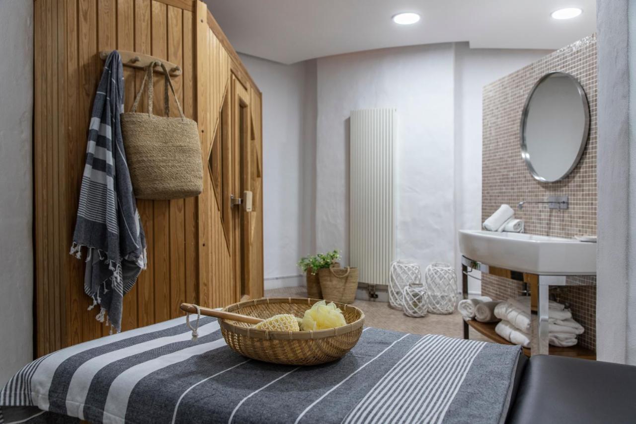 Pristine Seaview Villa , With 5-Star Resort Access Фалираки Екстериор снимка